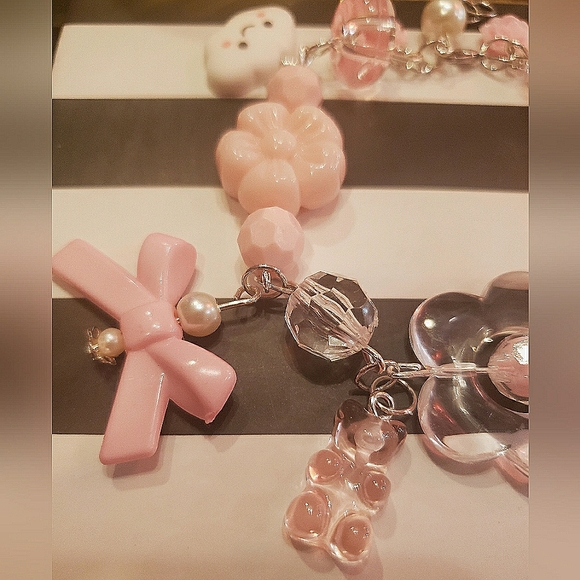 Handmade Cute Flowers & Bears & Bows Pink Bracelet - Picture 2 of 5